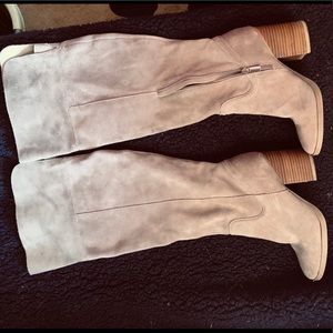 Steve Madden suede saudy boot - size 7.5